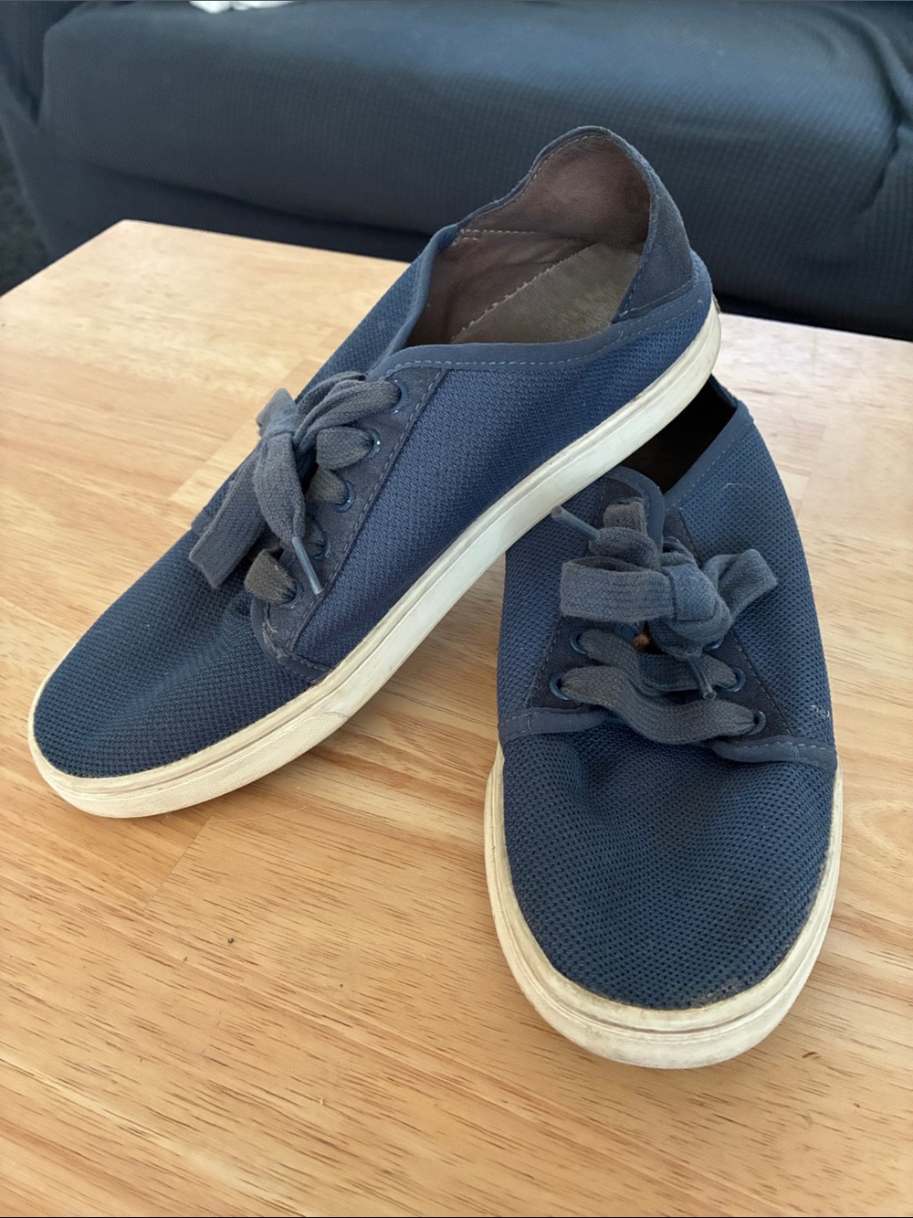 OluKai Women's Navy Blue Lace-Up Athletic Sneakers Pehuea Li Canvas